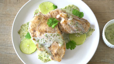grilled-chicken-breast-with-lemon-lime-sauce