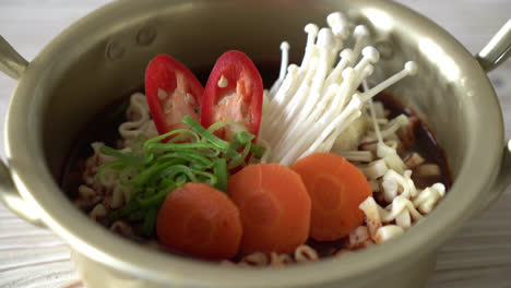 korean-instant-noodles---Korean-food-style
