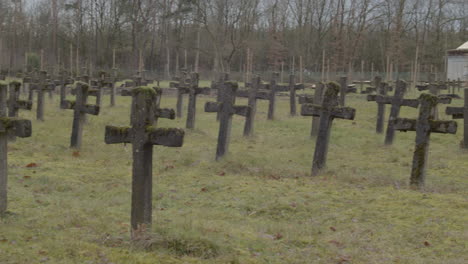 Überblick-über-Alten-Und-Verlassenen-Friedhof