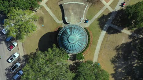 Luftaufnahme-Eines-Kolosseums-Im-City-Park-In-New-Orleans