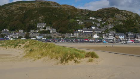 Barmouth,-Beach-and-Harbour-and-Mountains,-Wales,-UK-Pan-Left,-20-Second-version
