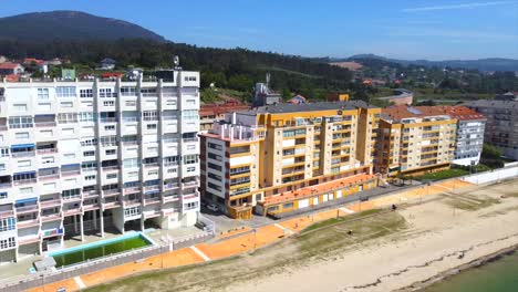 Aerial-view-of-the-buildings-in-the-"La-Concha"-beach-in-Villagarcia-de-Arousa