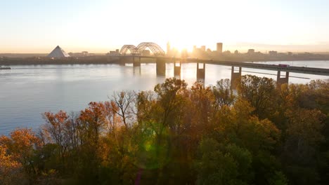 Memphis-Tennessee-aerial-establishing-shot-of-city-skyline-at-dawn