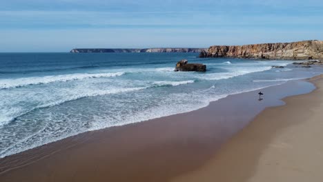 Playa-De-Tonel-En-El-Sur-De-Portugal