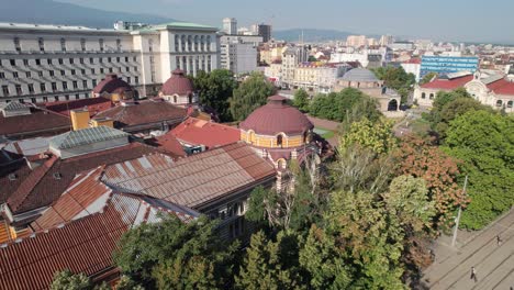 Luftaufnahme-über-Sofia-Europäische-Stadt-Am-Sonnigen-Tag,-Bulgarien
