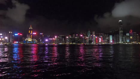 Hong-Kong-Skyline-Lightshow-Bei-Nacht