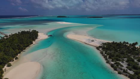 Cook-Inseln---Ein-Fuß-Insel-Drohnenflug