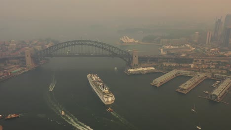 Sydney---Cruise-Ship-Circular-Quay-during-the-Bush-Fire