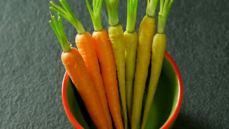 Carrots-in-a-bowl-4k