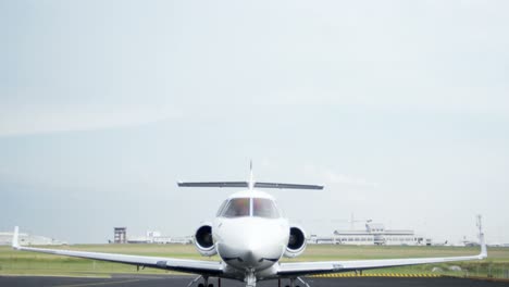 Private-jet-at-terminal-4k