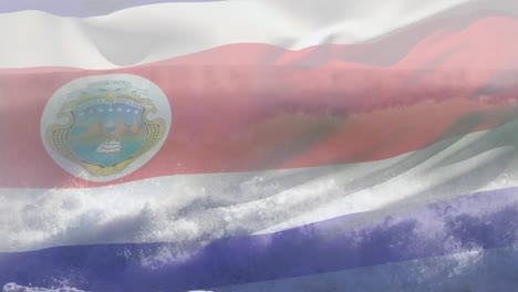 Composición-Digital-De-Ondear-La-Bandera-De-Costa-Rica-Contra-Las-Olas-En-El-Mar