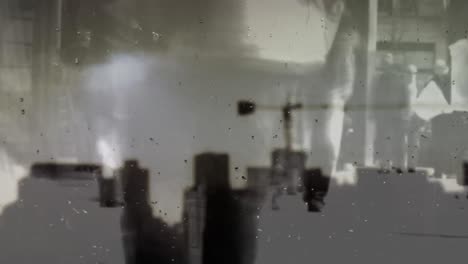 Animation-Von-Menschen,-Die-Auf-Der-Straße-Gehen,-Und-Regen-über-Verschwommenem-Stadtbild
