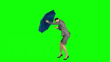 Geschäftsfrau-Schließt-Ihren-Kaputten-Regenschirm