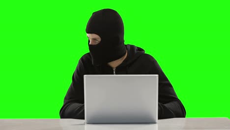 Hacker-Informático-Usando-Una-Computadora-Portátil