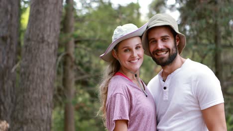 Hiker-couple-romancing-at-countryside