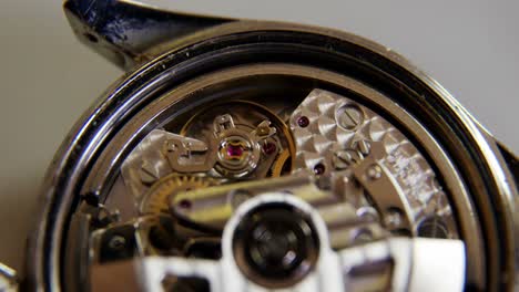 Close-up-of-clock-parts
