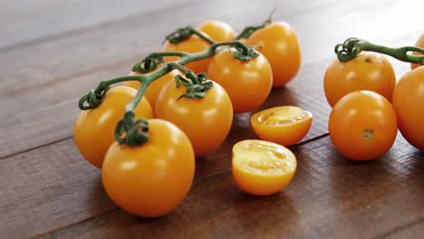 Close-up-of-fresh-tomatoes