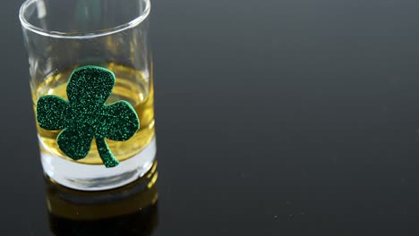 Glas-Whiskey-Für-St.-Patricks