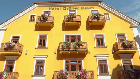 Zoom-In-on-Beautiful-Yellow-Façade-of-One-of-the-Most-Famous-Hotels-in-Hallstatt