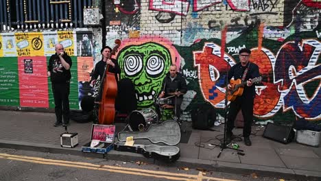Band-performing-within-Brick-Lane,-London,-United-Kingdom