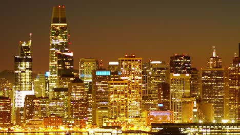 San-Francisco,-Kalifornien,-USA-Zeitraffer-Der-Skyline-Der-Innenstadt-Bei-Sonnenuntergang
