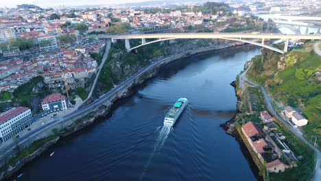 Historische-Stadt-Porto-Portugal