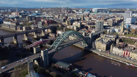 Cinematic-aerial-view-of-Newcastle-Quayside-and-city-in-the-background---Newcastle-Upon-Tyne,-UK