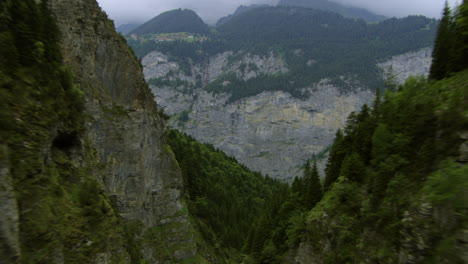 Helicopter-Tour-Flight-in-Lauterbrunnen-Mountain-Valleys-of-Switzerland-in-Summer