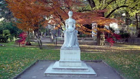 Front-view-of-the-monument-of-Empress-Elisabeth-of-Austria-in-Meran---Merano,-South-Tyrol,-Italy