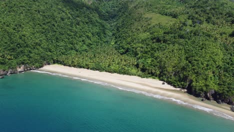 Pintoresca-Playa-De-El-Valle-En-La-Verde-Península-De-Samaná-En-La-República-Dominicana