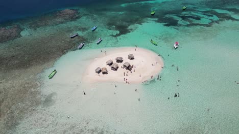 Luftaufnahme-Der-Malerischen-Sandbank-Cayo-Arena-Nahe-Der-Nordküste-Der-Dominikanischen-Republik