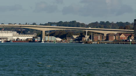 Itchen-Toll-Bridge-at-Solent,-Southampton-on-the-river-Itchen