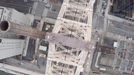 Cinematic-4K-Aerial-birds-eye-pan-up-of-Queensboro-Bridge-NYC