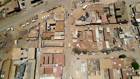 Vogelperspektive-Luftaufnahme-Des-Ländlichen-Dorfes-Loitokitok,-Elendsviertel-Von-Nairobi,-Kenia
