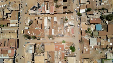 Vogelperspektive-Luftaufnahme-Des-Ländlichen-Dorfes-Loitokitok,-Elendsviertel-Von-Nairobi,-Kenia