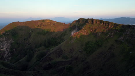 Mount-Batur-Sunrise-Pullback-Bali-Indonesien