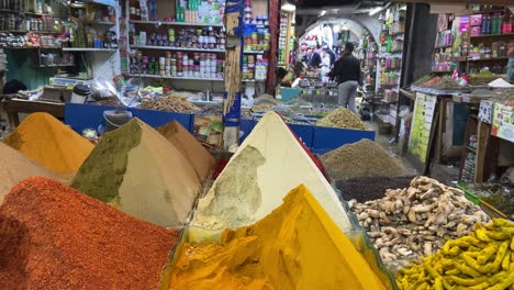 Spices-stacked-in-pyramids-in-the-bazaar-of-a-Moroccan-souk