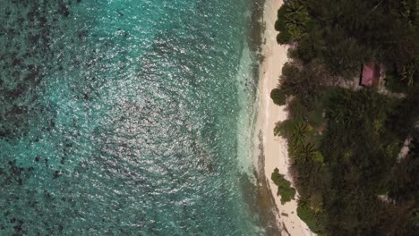 Blick-Aus-Der-Vogelperspektive-Auf-Den-Weißen-Sandstrand-Der-Insel-Managaha