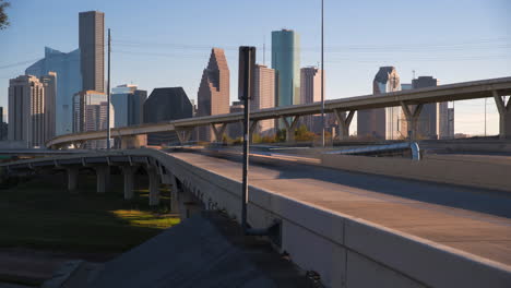 Time-lapse-of-cars-on-I-45-North-freeway-in-Houston,-Texas