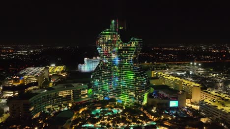 Luftaufnahme-Der-Lichtshow-Im-Hard-Rock-Hotel-In-Hollywood,-Miami,-Florida
