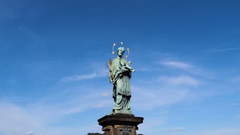 Statue-of-John-of-Nepomuk-on-Charles-Bridge-in-Prague,-Czech-Republic