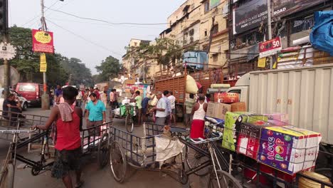 Stock-footage-of-Kolkata-road,-city-and-busy-Street