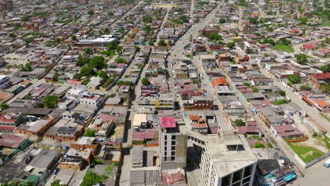 Gebäude-Und-Straßen-Der-Stadt-Chichiriviche-An-Einem-Sonnigen-Tag-Im-Falcon-Staat-Von-Venezuela