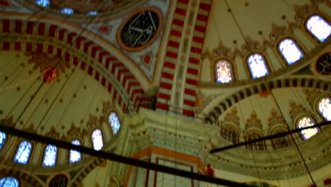Kuppel-Der-Fatih-Moschee-Von-Innen-In-Der-Stadt-Istanbul2