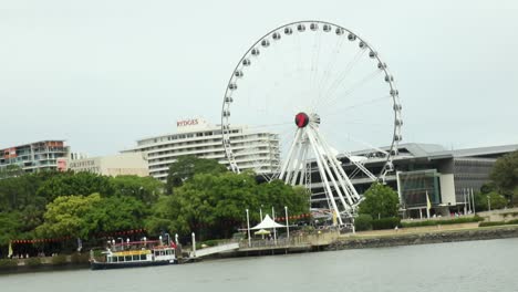 View-of-Wheel-of-Brisbane-from-the-river-on-a-cloudy-day