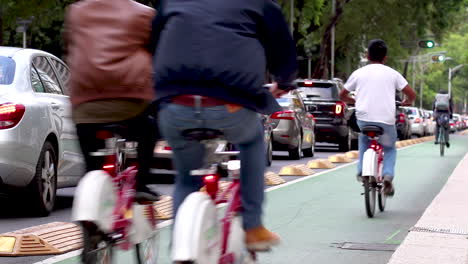 Menschenmenge-Auf-Dem-Fahrrad-In-Mexiko-Stadt