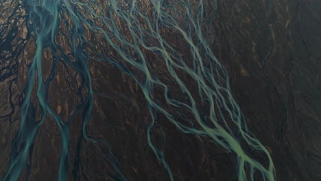 River-Braids-Kalfafell-In-Iceland---Aerial-Top-Down