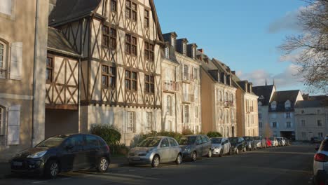 Timber-Framing-Structures-In-The-Historical-District-Of-La-Doutre-In-Old-Angers,-France