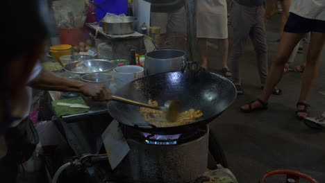 Local-Street-Vendor-Prepares-Shrimp-and-Noodle-in-a-Wok,-Hot-Gas-Burner,-Malaysia-Food,-Street-Market