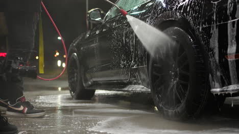 Recording-Video-of-Car-in-Carwash-With-Gimbal-and-Rotating-Camera-Around-Axis